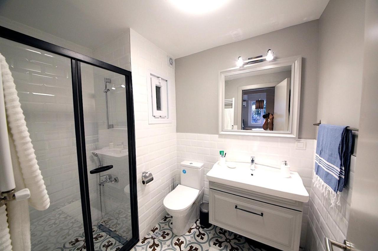 Апартаменты Superior Refurbished Flat In The Heart Of Стамбул Экстерьер фото